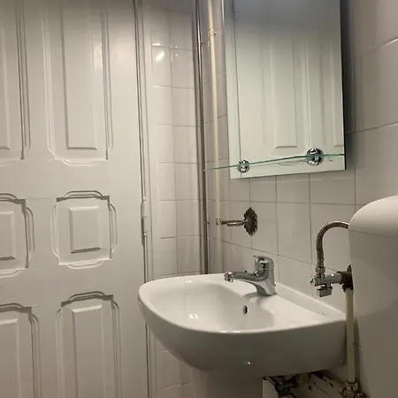 Vintage Baixa - ホステル