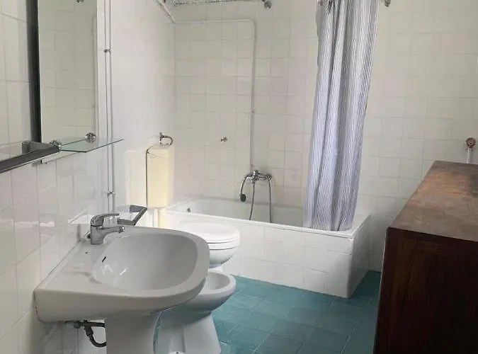 Vintage Baixa - אכסניה טומאר