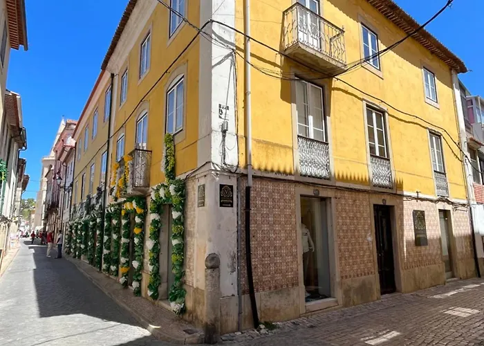 Vintage Baixa - אכסניה *